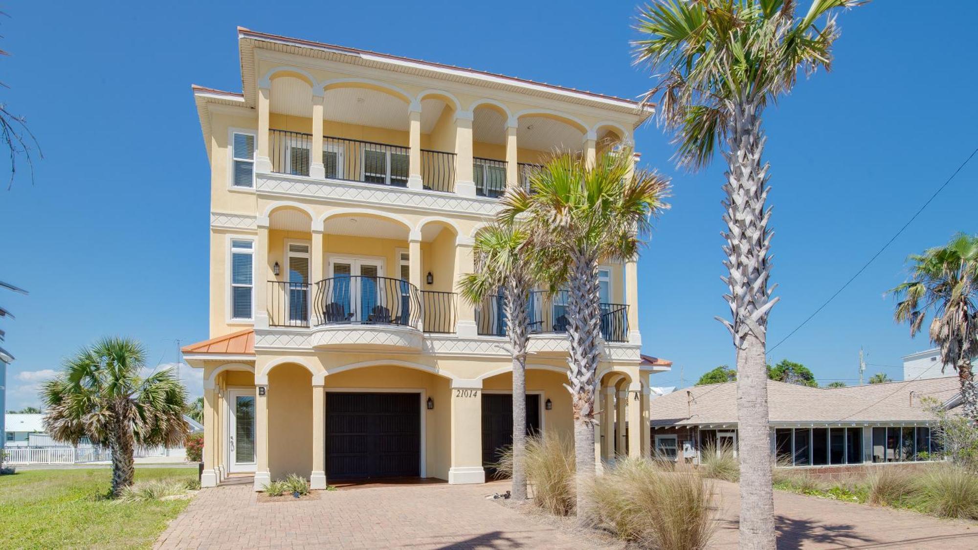 Walk To The Beach! 3 Story Home! 2 Balconies With Gulf Views! Panama City Beach Exterior photo